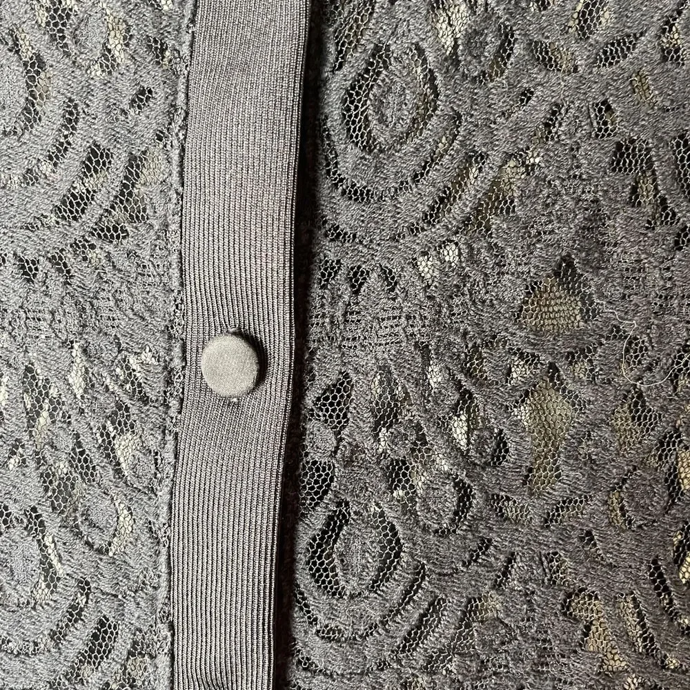 Banana Republic Sheer Black Lace Crewneck Top With‎ Back Buttons S